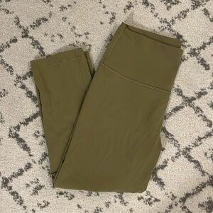 Lulu lemon wunder train high rise crop leggings